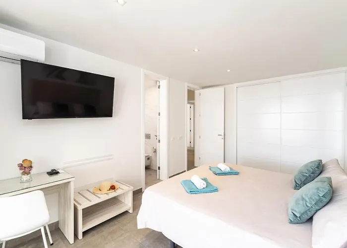 فيلة Aqualava 1 By *