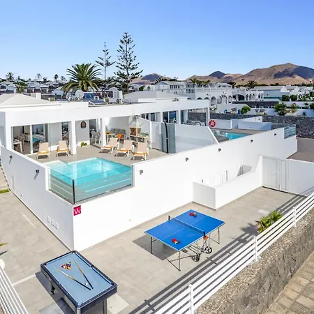 فيلة Aqualava 1 By بلايا بلانكا